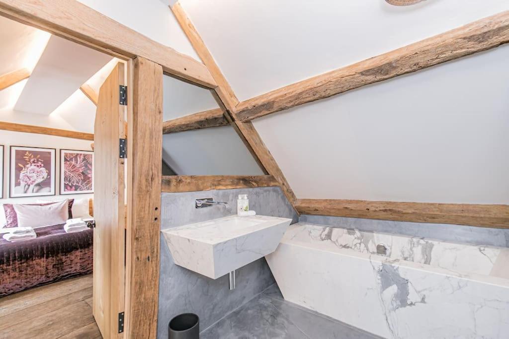 Oxfordshire Living - The Vanbrugh Apartment - Вудсток Экстерьер фото