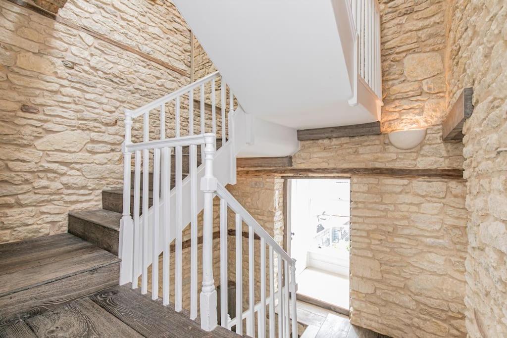 Oxfordshire Living - The Vanbrugh Apartment - Вудсток Экстерьер фото