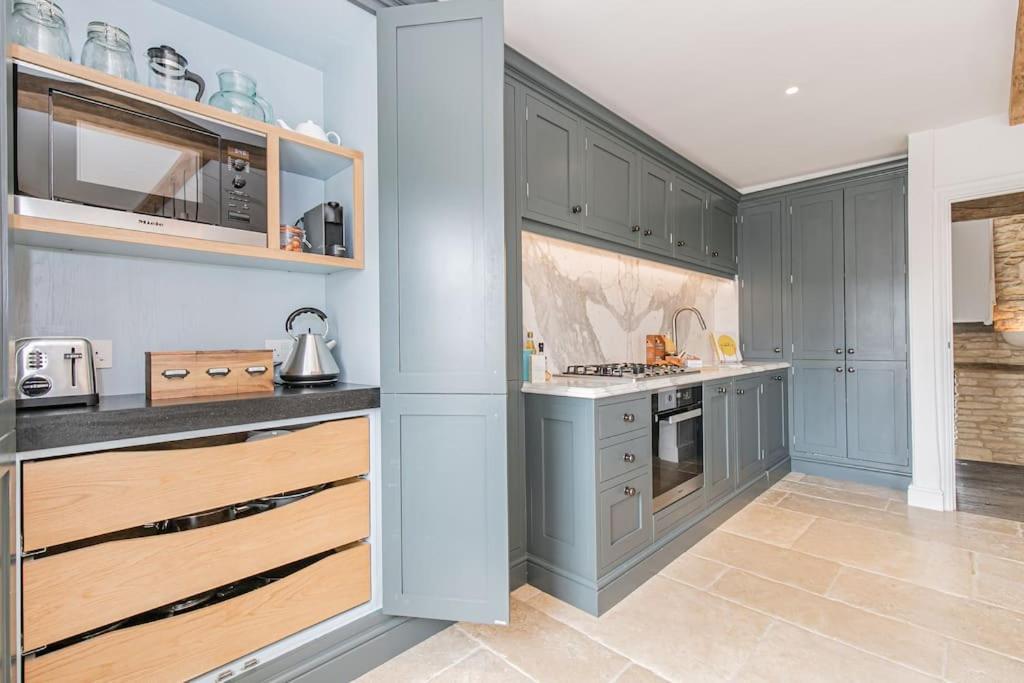 Oxfordshire Living - The Vanbrugh Apartment - Вудсток Экстерьер фото